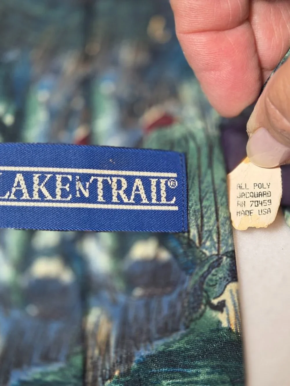 Lake 'N Trail Flying Mallard Duck Tie 3.75